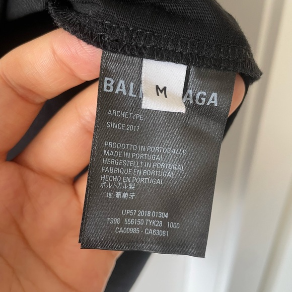 Balenciaga Men’s T-shirt - Picture 4 of 7